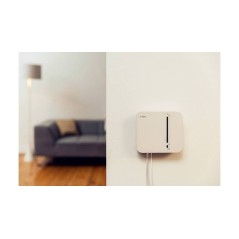 Bosch Smart Home Controller - Transform Your Home Into a Smart Haven | Superior Connectivity & Control - 4057749314475